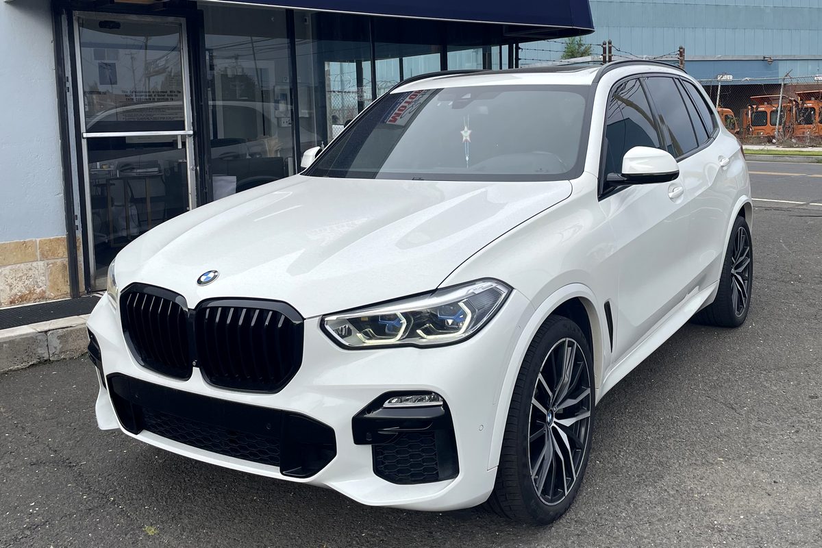 2019 BMW X5 in white