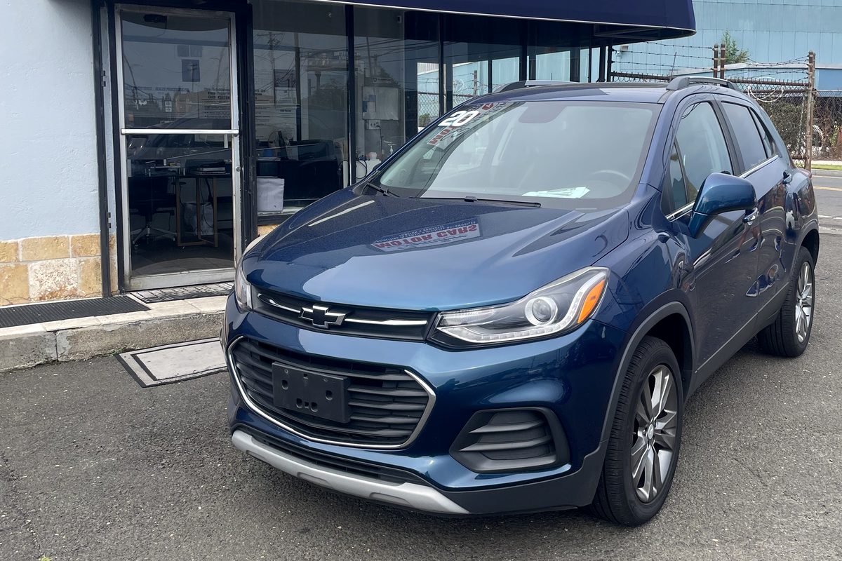 2020 Chevrolet Trax in blue